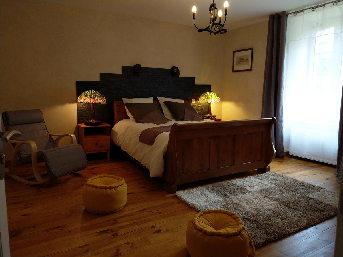 Les Chambres D'Hotes De La Frissonnette Auzelles エクステリア 写真