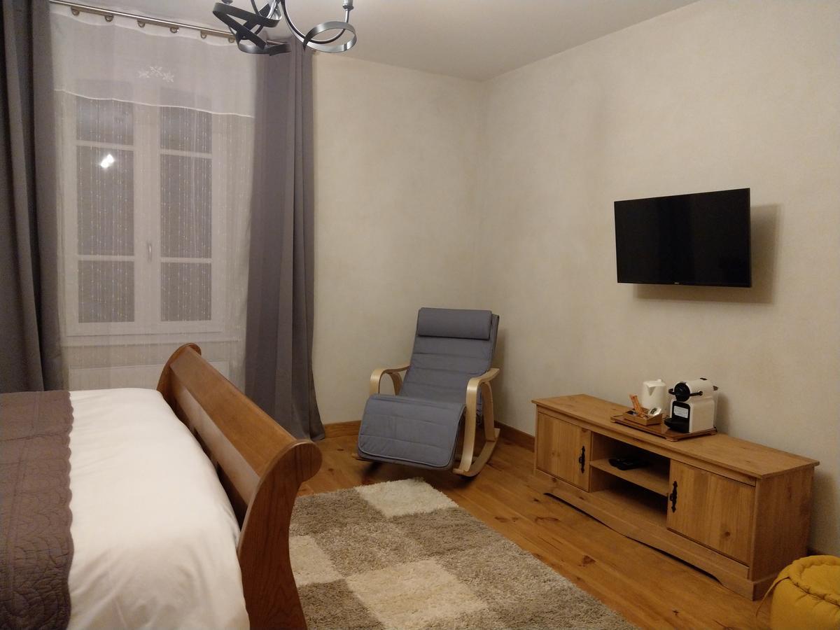 Les Chambres D'Hotes De La Frissonnette Auzelles エクステリア 写真