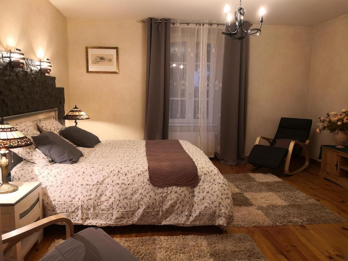 Les Chambres D'Hotes De La Frissonnette Auzelles エクステリア 写真